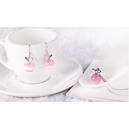 set pink apples
