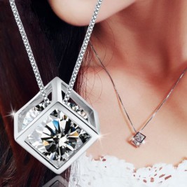 necklace romb