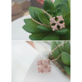 necklace malta cross rose gold